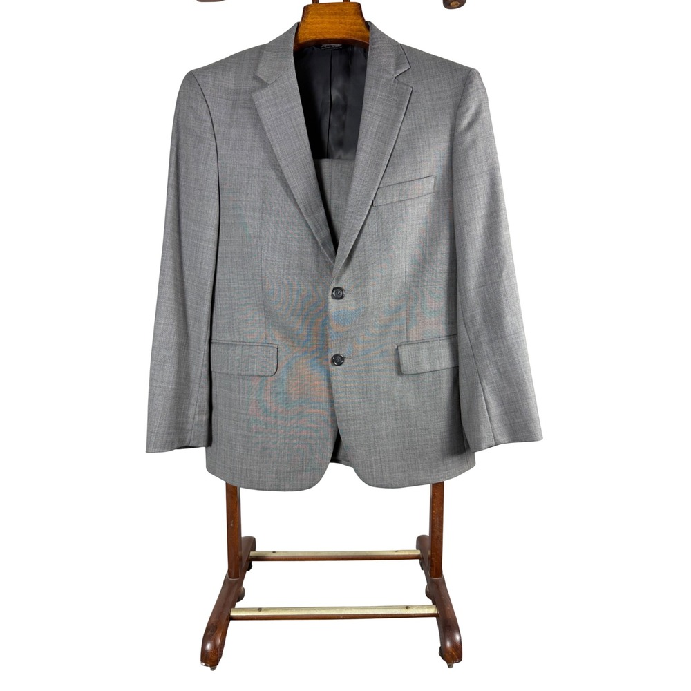 Jos A Bank Classic Collection Mens Grey Two button Suit